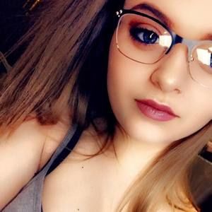 Meet your Posher, Harmony